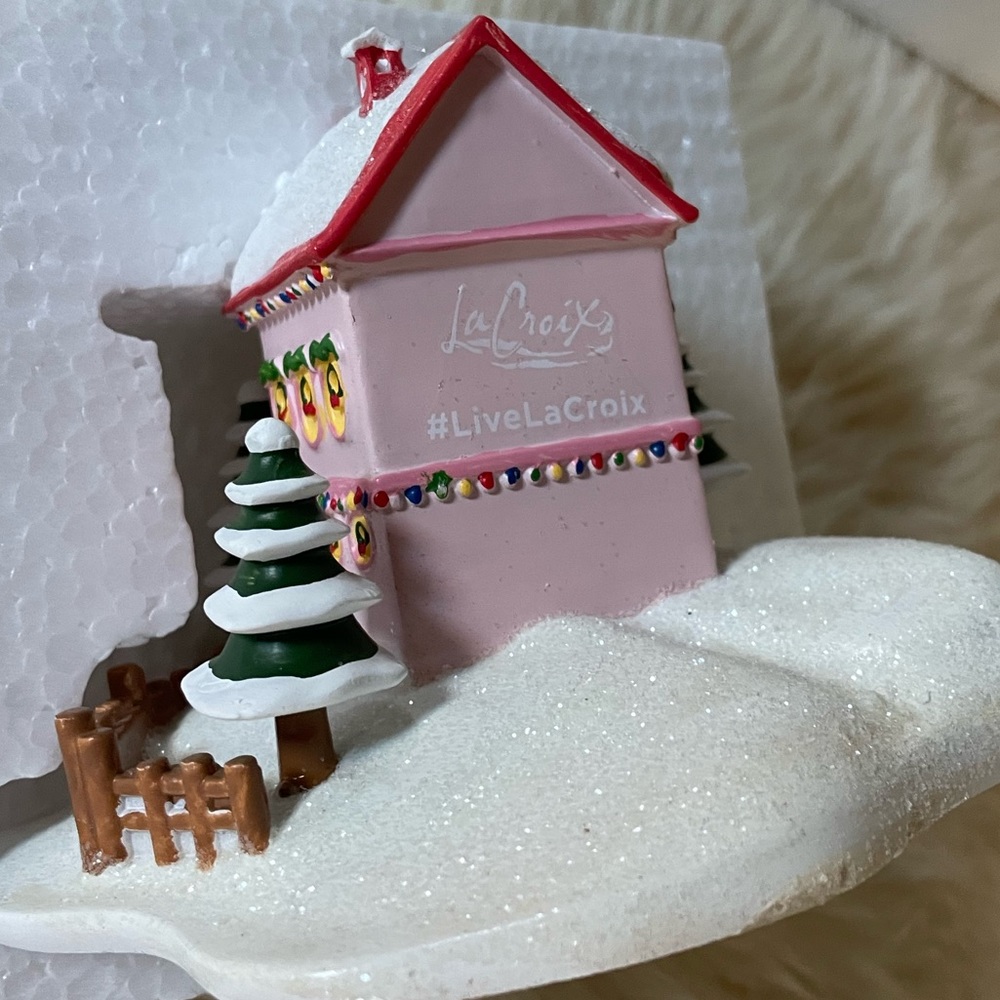 La croix memorabilia Christmas decorations ornaments